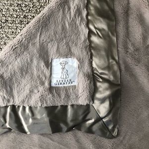 NWOT Little Giraffe Luxe Blanket